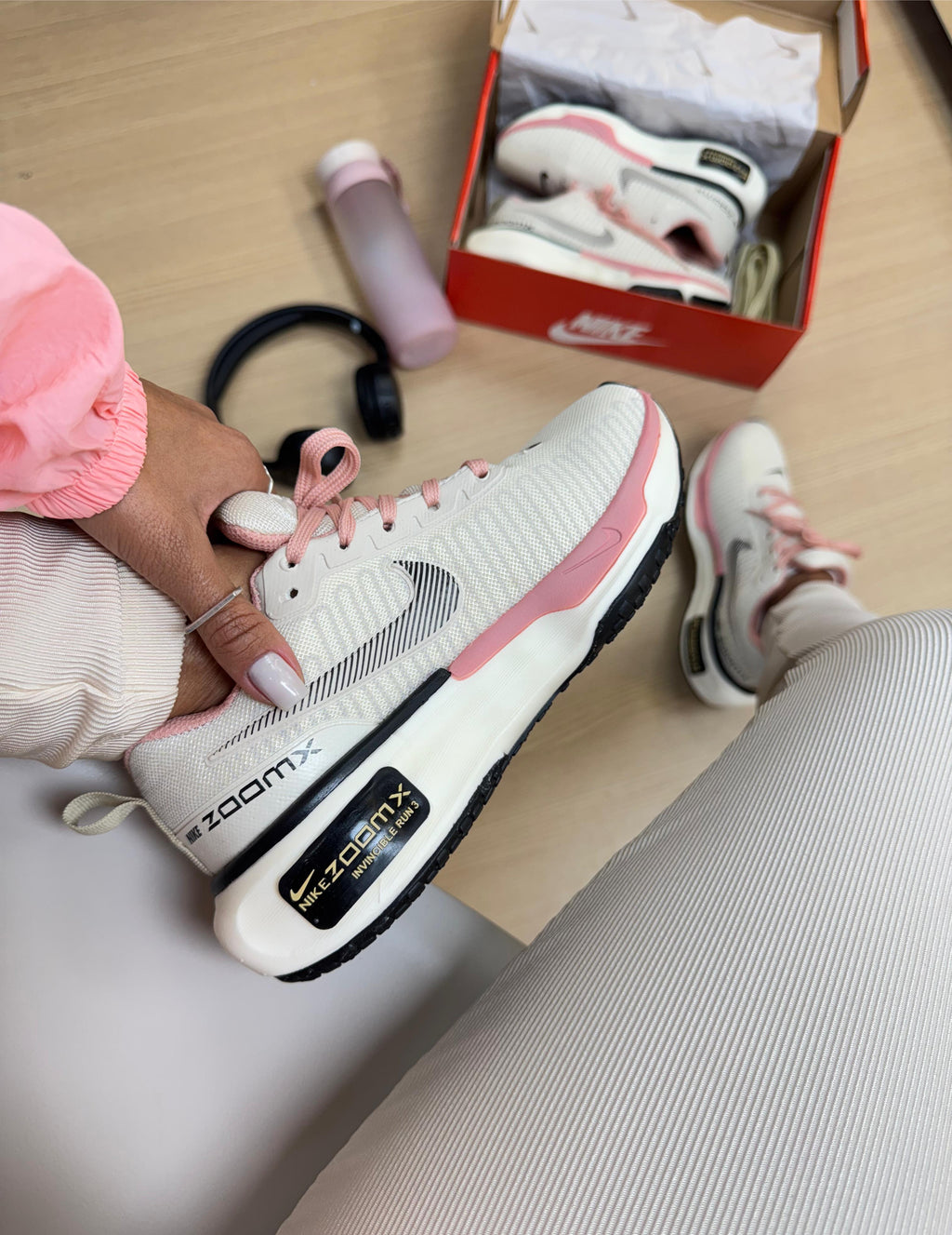 Tênis Feminino Zoomx 04 (2 Pares Cadarços)